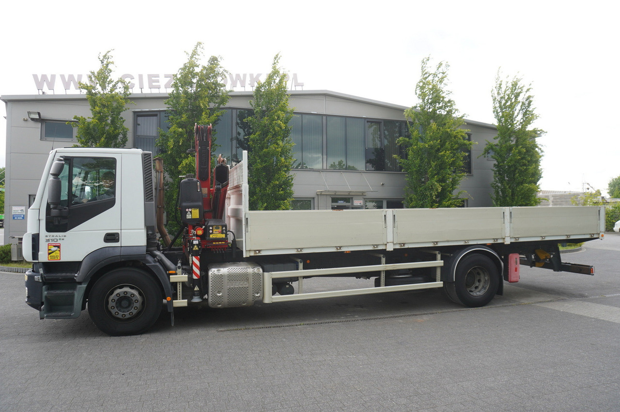 IVECO STRALIS 19.310 E6 / Flatbed 19 EPAL / FASSI F135 / 225 MTH! / 5.7 T - Camion grue, Camion grue: photos 5 IVECO STRALIS 19.310 E6 / Flatbed 19 EPAL / FASSI F135 / 225 MTH! / 5.7 T - Camion grue, Camion grue: photos 5
