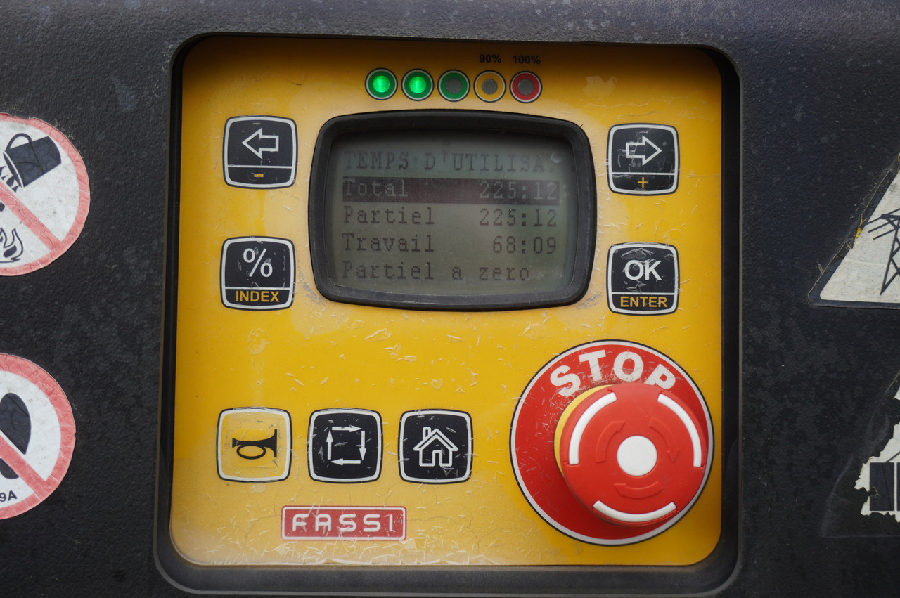 IVECO STRALIS 19.310 E6 / Flatbed 19 EPAL / FASSI F135 / 225 MTH! / 5.7  T - Camion grue, Camion grue: photos 2 IVECO STRALIS 19.310 E6 / Flatbed 19 EPAL / FASSI F135 / 225 MTH! / 5.7  T - Camion grue, Camion grue: photos 2