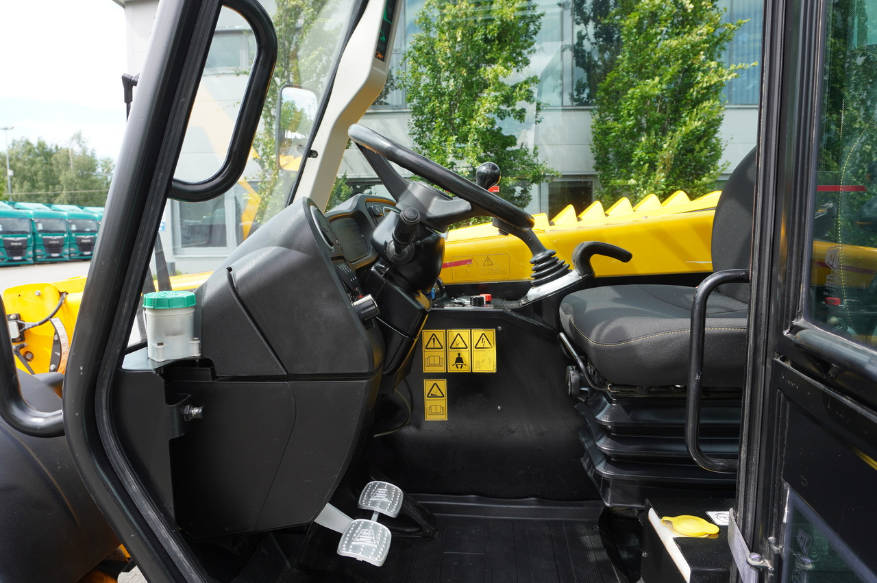 Chariot télescopique JCB 526-56 AGRI Plus / 5.6 m telescopic loader / joystick: photos 28