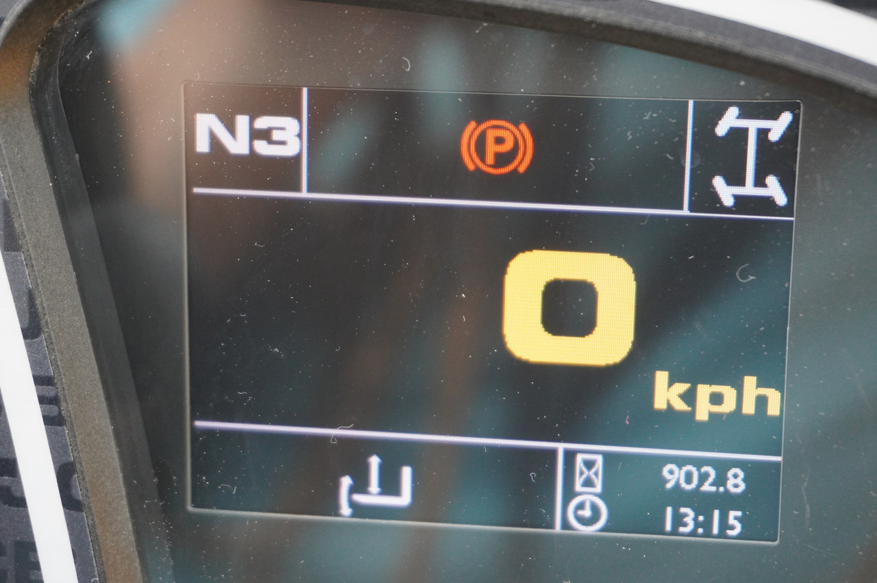 JCB 531-70 / 900 MTH telescopic charger! / 3.1 T / 7 M - Chariot télescopique: photos 2 JCB 531-70 / 900 MTH telescopic charger! / 3.1 T / 7 M - Chariot télescopique: photos 2