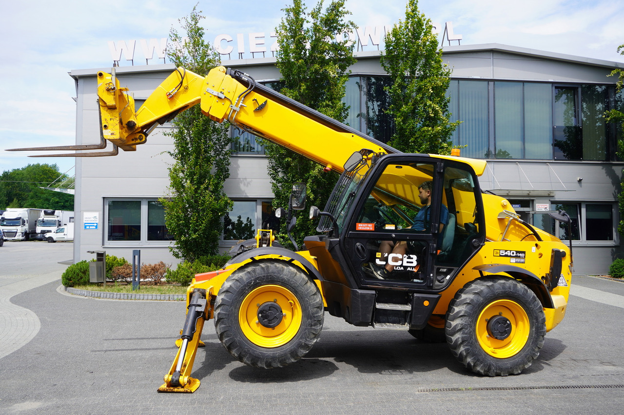 JCB 540-140 telescopic loader / 14 m range / 1800 MTH - Chargeuse sur pneus télescopique: photos 2 JCB 540-140 telescopic loader / 14 m range / 1800 MTH - Chargeuse sur pneus télescopique: photos 2
