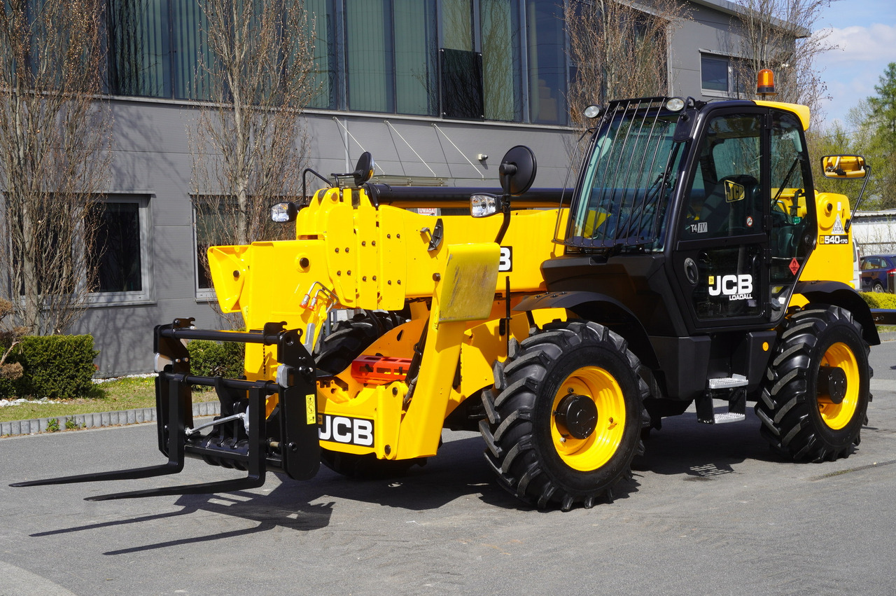 JCB 540-170 Telescopic Loader / 17m / joystick - Chargeuse sur pneus télescopique: photos 3 JCB 540-170 Telescopic Loader / 17m / joystick - Chargeuse sur pneus télescopique: photos 3