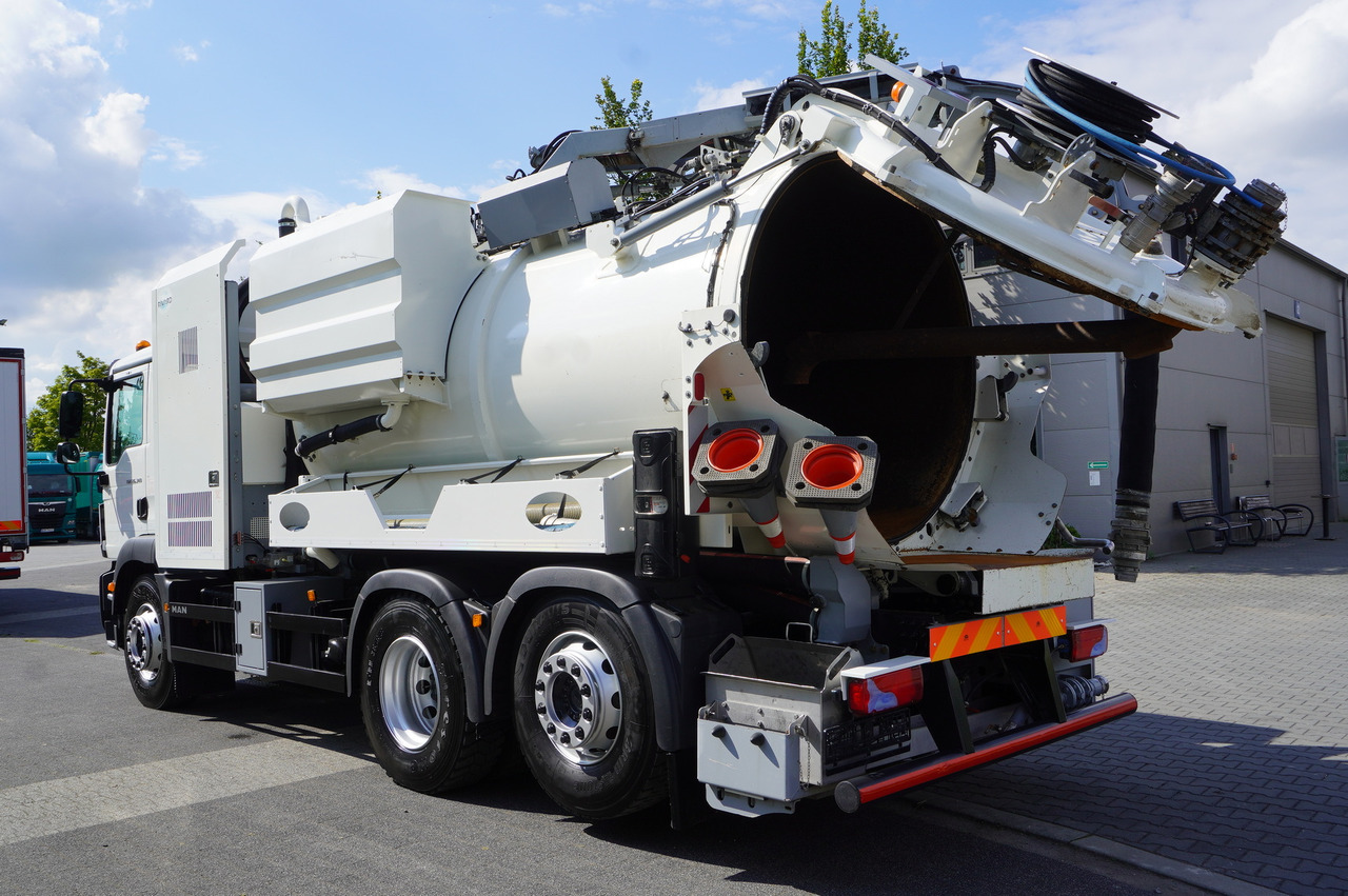 MAN TGM 26.340 E6 / RIVARD sewage cleaner 11.8 m3 / 170 tho. km / steered axle - Camion vidangeur: photos 5 MAN TGM 26.340 E6 / RIVARD sewage cleaner 11.8 m3 / 170 tho. km / steered axle - Camion vidangeur: photos 5