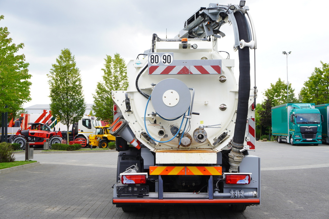 MAN TGM 26.340 E6 / RIVARD sewage cleaner 11.8 m3 / 170 tho. km / steered axle - Camion vidangeur: photos 4 MAN TGM 26.340 E6 / RIVARD sewage cleaner 11.8 m3 / 170 tho. km / steered axle - Camion vidangeur: photos 4