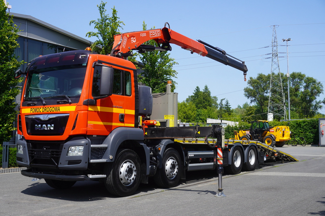 MAN TGS 35.360 E6 8x2 / FASSI F235 crane / 6.5 T cap. / 8.3 m reach - Remorqueuse: photos 2 MAN TGS 35.360 E6 8x2 / FASSI F235 crane / 6.5 T cap. / 8.3 m reach - Remorqueuse: photos 2