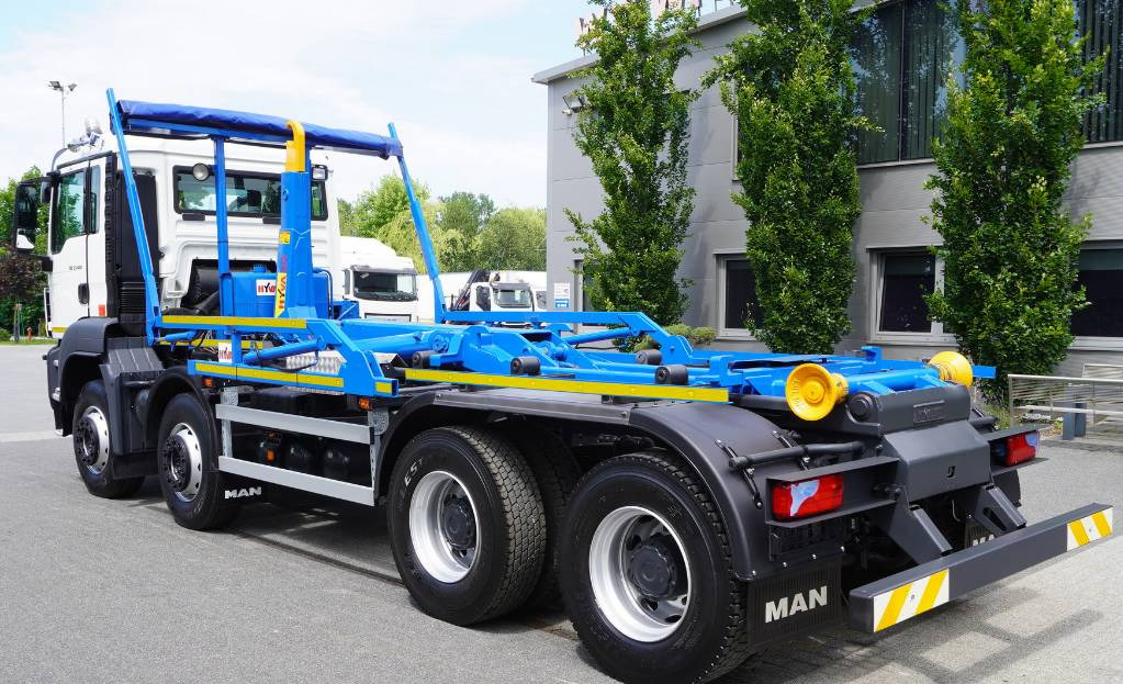 MAN TGS 35.400 8×4 HYVA LIFT 32.56 SE hooklift — crédit-bail MAN TGS 35.400 8×4 HYVA LIFT 32.56 SE hooklift: photos 6 MAN TGS 35.400 8×4 HYVA LIFT 32.56 SE hooklift — crédit-bail MAN TGS 35.400 8×4 HYVA LIFT 32.56 SE hooklift: photos 6