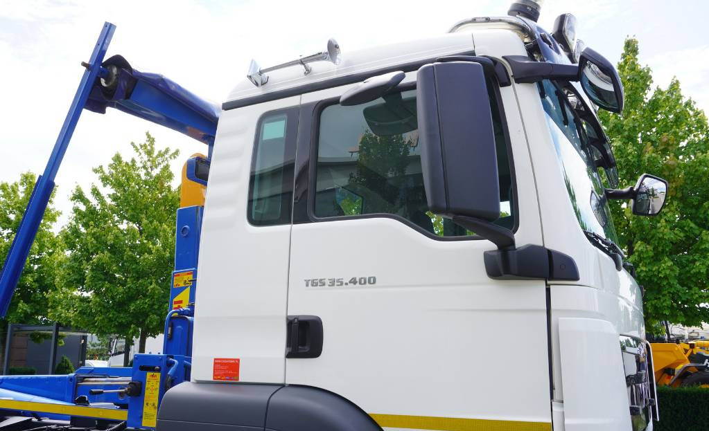 MAN TGS 35.400 8×4 HYVA LIFT 32.56 SE hooklift — crédit-bail MAN TGS 35.400 8×4 HYVA LIFT 32.56 SE hooklift: photos 23 MAN TGS 35.400 8×4 HYVA LIFT 32.56 SE hooklift — crédit-bail MAN TGS 35.400 8×4 HYVA LIFT 32.56 SE hooklift: photos 23
