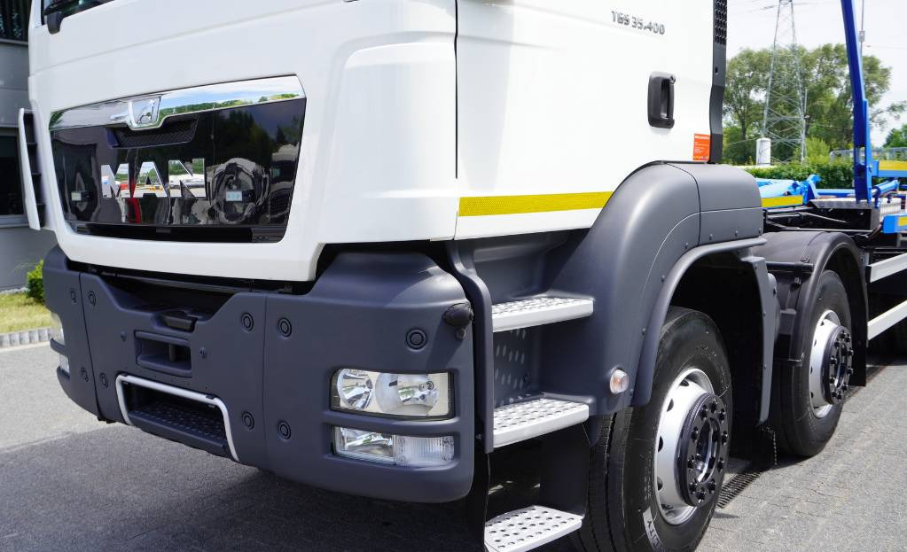 MAN TGS 35.400 8×4 HYVA LIFT 32.56 SE hooklift — crédit-bail MAN TGS 35.400 8×4 HYVA LIFT 32.56 SE hooklift: photos 19 MAN TGS 35.400 8×4 HYVA LIFT 32.56 SE hooklift — crédit-bail MAN TGS 35.400 8×4 HYVA LIFT 32.56 SE hooklift: photos 19