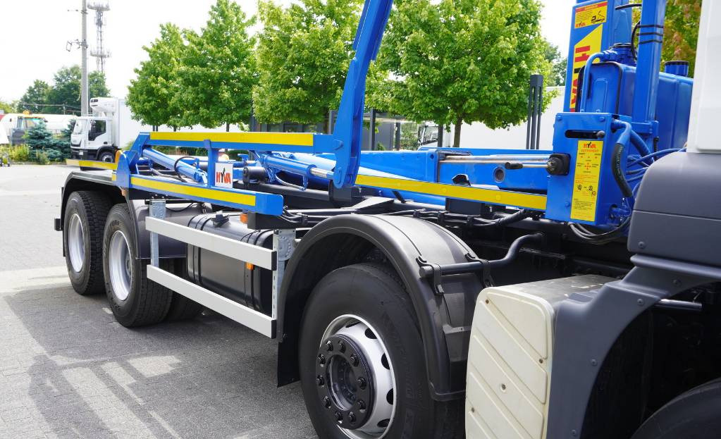MAN TGS 35.400 8×4 HYVA LIFT 32.56 SE hooklift — crédit-bail MAN TGS 35.400 8×4 HYVA LIFT 32.56 SE hooklift: photos 24 MAN TGS 35.400 8×4 HYVA LIFT 32.56 SE hooklift — crédit-bail MAN TGS 35.400 8×4 HYVA LIFT 32.56 SE hooklift: photos 24