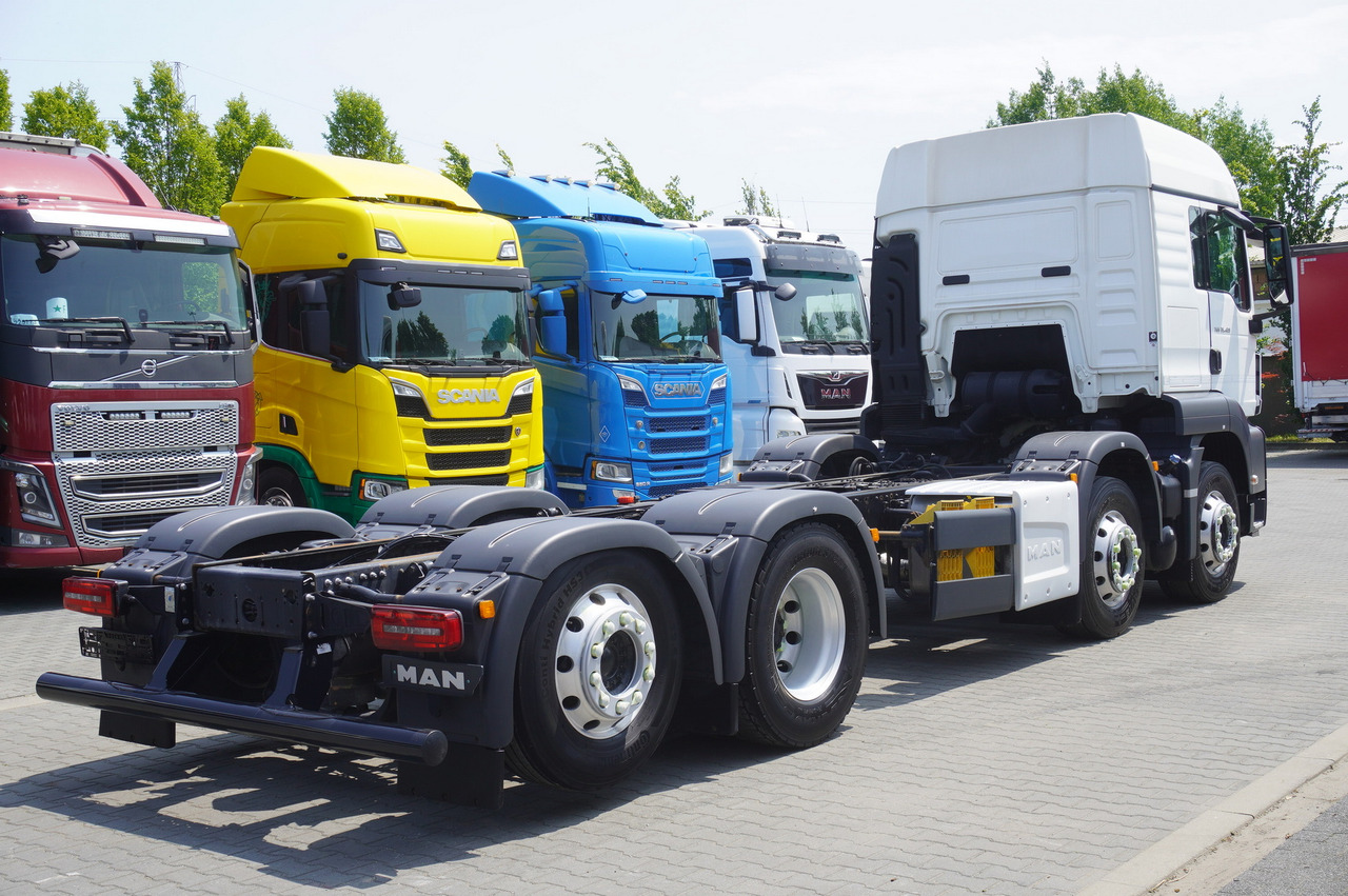 MAN TGS 35.420 8x2 / Chassis 6.4 m / 3 steered axles - Châssis cabine: photos 5 MAN TGS 35.420 8x2 / Chassis 6.4 m / 3 steered axles - Châssis cabine: photos 5