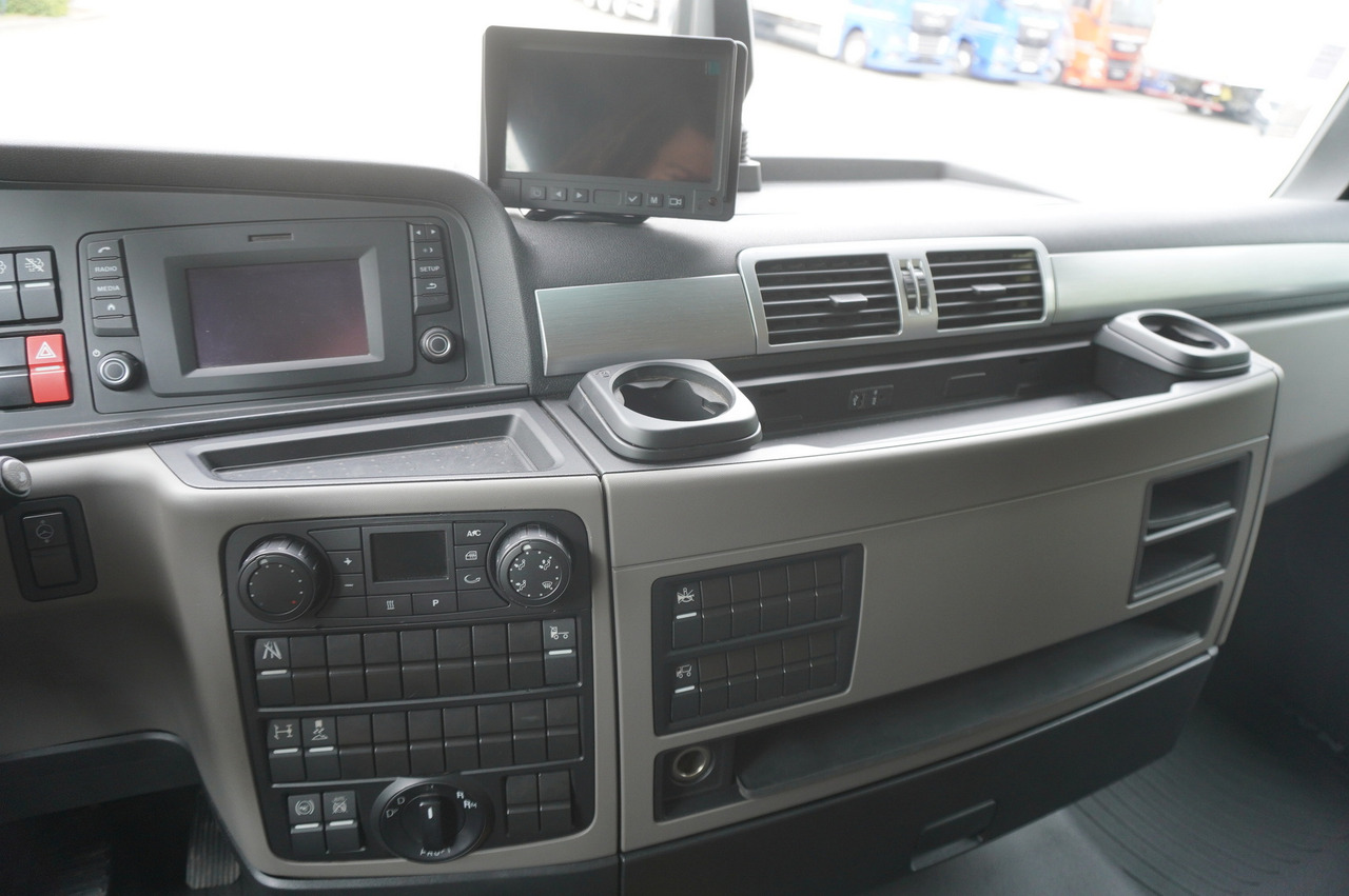 Camion fourgon MAN TGX 18.430 / 18 EPAL box / Fruehauf 18 EPAL box trailer / 2021: photos 27