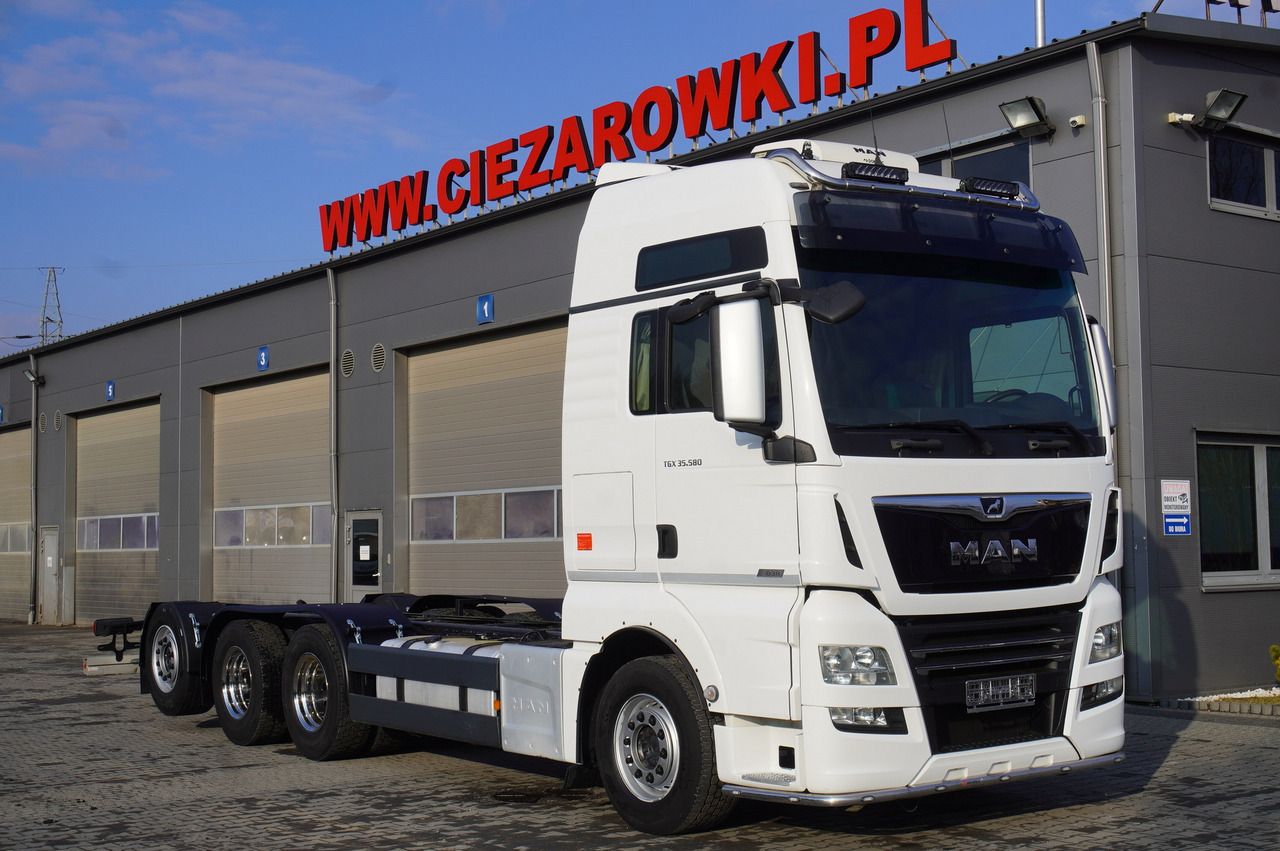 MAN TGX 35.580 E6 8x4/4 - 8.8m chassis frame - Camion grue: photos 1 MAN TGX 35.580 E6 8x4/4 - 8.8m chassis frame - Camion grue: photos 1