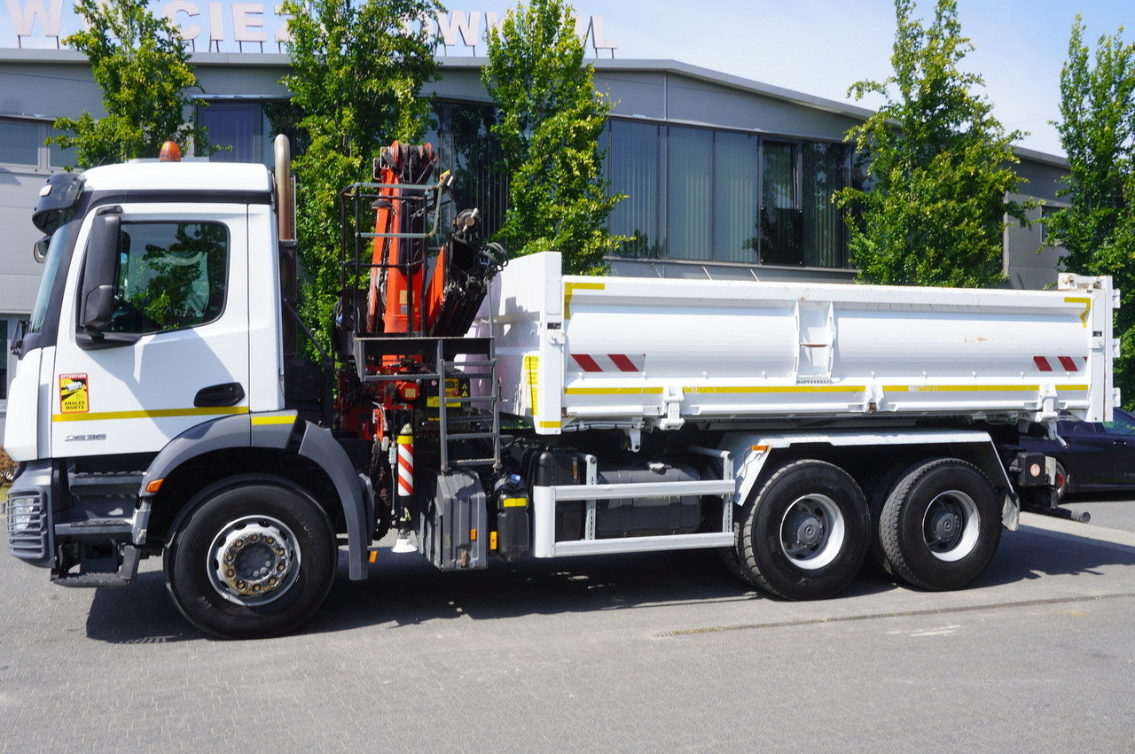 MERCEDES-BENZ AROCS 2636 / Fassi F155A.0.22 crane 6t / 120 tho. km / 3-sided dump truck / 2 x Bordmatic - Camion benne, Camion grue: photos 4 MERCEDES-BENZ AROCS 2636 / Fassi F155A.0.22 crane 6t / 120 tho. km / 3-sided dump truck / 2 x Bordmatic - Camion benne, Camion grue: photos 4