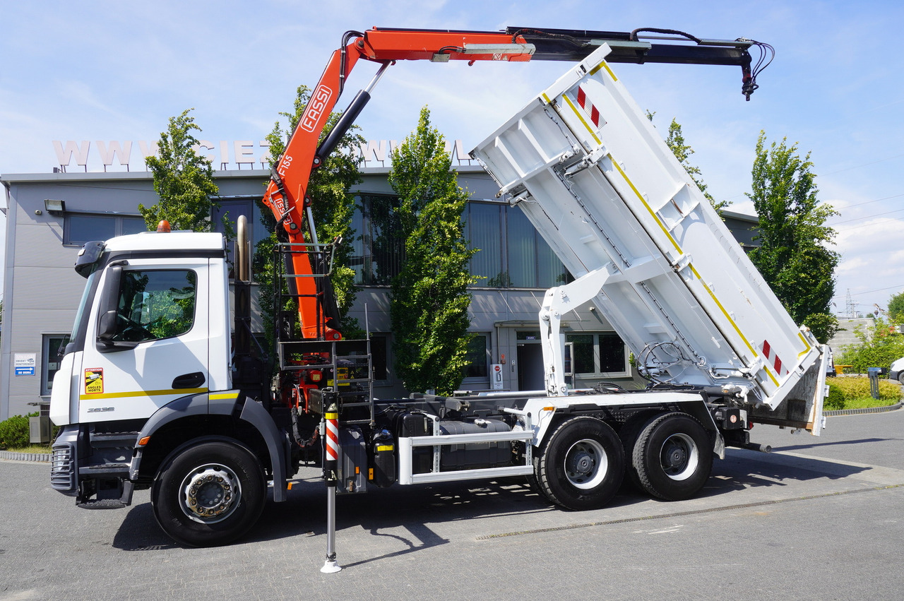 MERCEDES-BENZ AROCS 2636 / Fassi F155A.0.22 crane 6t / 120 tho. km / 3-sided dump truck / 2 x Bordmatic - Camion plateau, Camion grue: photos 5 MERCEDES-BENZ AROCS 2636 / Fassi F155A.0.22 crane 6t / 120 tho. km / 3-sided dump truck / 2 x Bordmatic - Camion plateau, Camion grue: photos 5