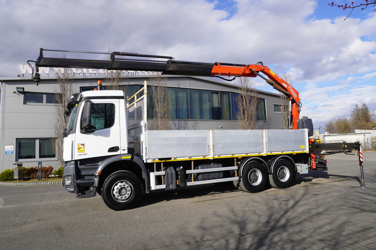 MERCEDES-BENZ AROCS 2636 Flatbed / HDS FASSI F175 7.7 T / 150,000 km - Camion grue: photos 4 MERCEDES-BENZ AROCS 2636 Flatbed / HDS FASSI F175 7.7 T / 150,000 km - Camion grue: photos 4