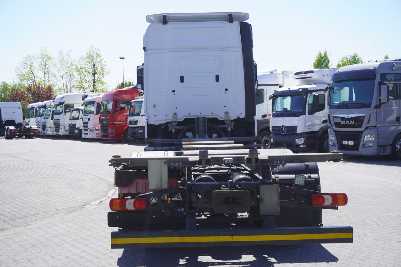 MERCEDES-BENZ Actros 2545 6×2 MP5 / Full ADR / BDF - Camion porte-conteneur/ Caisse mobile: photos 4 MERCEDES-BENZ Actros 2545 6×2 MP5 / Full ADR / BDF - Camion porte-conteneur/ Caisse mobile: photos 4