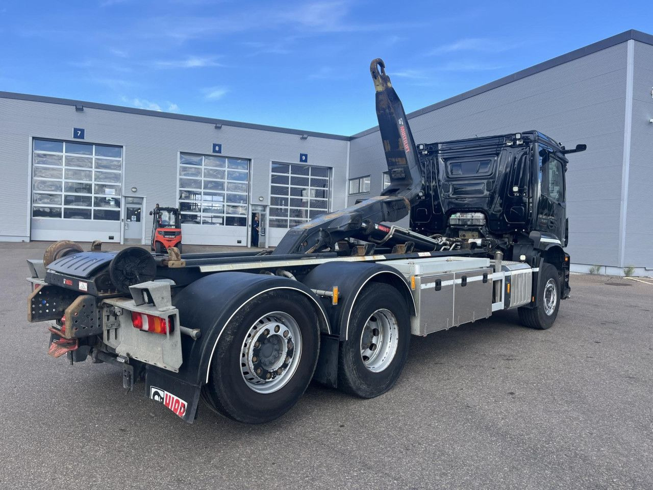 MERCEDES-BENZ Arocs 2543 6x2*4 / 21t Hooklift HIAB ULT21Z56 / 2022 - Camion ampliroll: photos 3 MERCEDES-BENZ Arocs 2543 6x2*4 / 21t Hooklift HIAB ULT21Z56 / 2022 - Camion ampliroll: photos 3