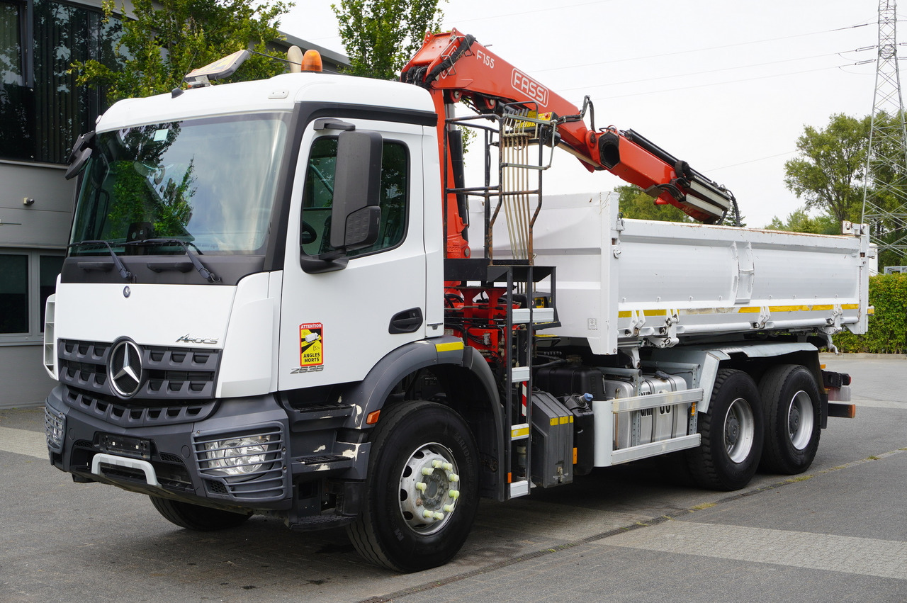 MERCEDES-BENZ Arocs 2636 / 6x4 / HDS Fassi / 3-Way Tipper / Bortmatic - Camion grue: photos 4 MERCEDES-BENZ Arocs 2636 / 6x4 / HDS Fassi / 3-Way Tipper / Bortmatic - Camion grue: photos 4