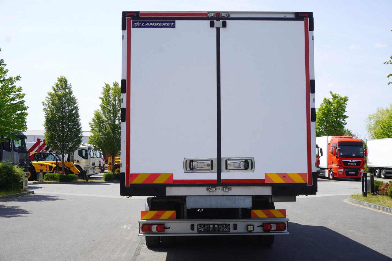 MERCEDES-BENZ Atego 1223 / Lamberet Refrigerator / Full ADR / Sleeper cab / 175 tho. km - Camion frigorifique: photos 4 MERCEDES-BENZ Atego 1223 / Lamberet Refrigerator / Full ADR / Sleeper cab / 175 tho. km - Camion frigorifique: photos 4