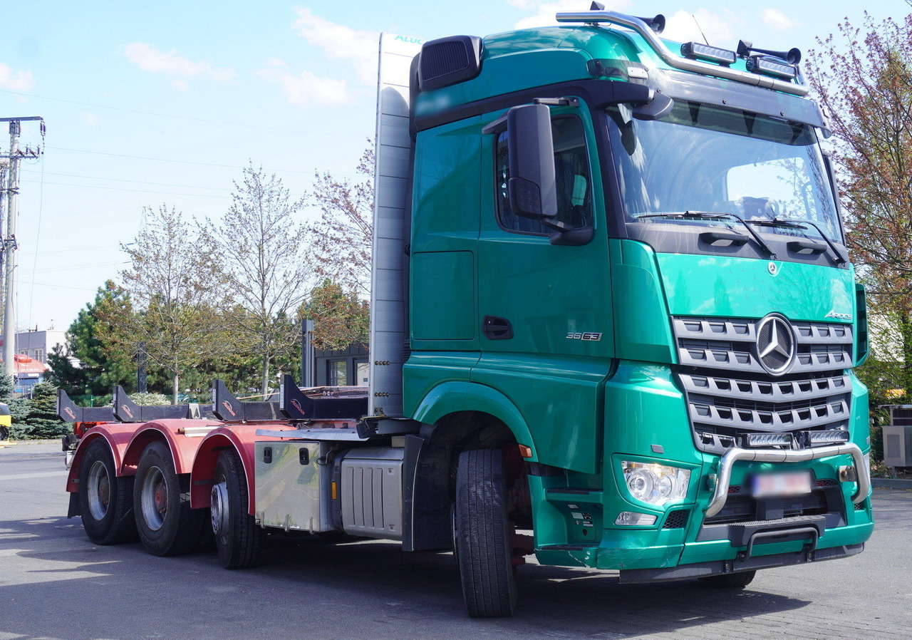 Mercedes-Benz Arocs 3563 8 × 4 / 630 HP / steered axle / Logging superstructure - Châssis cabine: photos 1 Mercedes-Benz Arocs 3563 8 × 4 / 630 HP / steered axle / Logging superstructure - Châssis cabine: photos 1