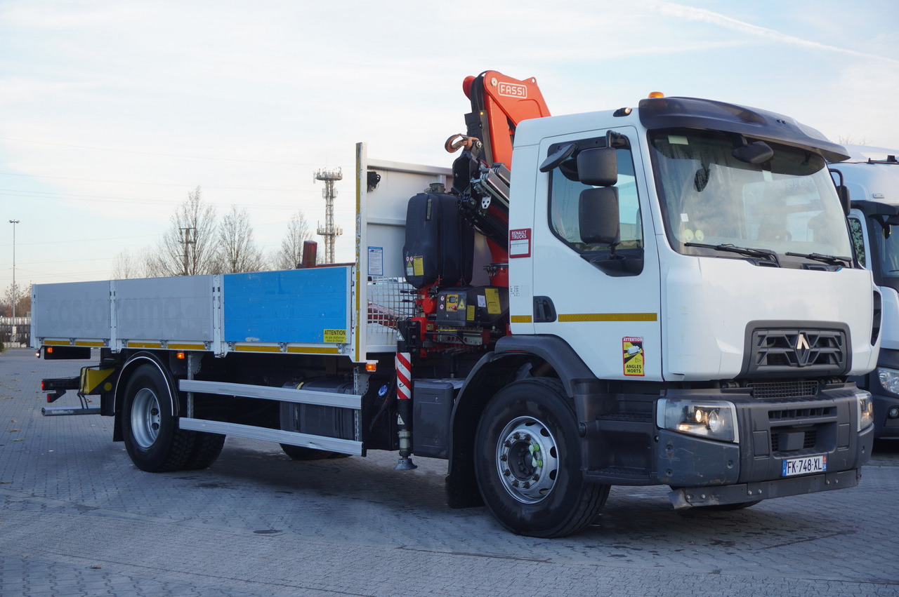 RENAULT C280 DTI 8 / FASSI crane 5.6 T / range 8 m / Flatbed 15 EPAL - Camion plateau, Camion grue: photos 5 RENAULT C280 DTI 8 / FASSI crane 5.6 T / range 8 m / Flatbed 15 EPAL - Camion plateau, Camion grue: photos 5