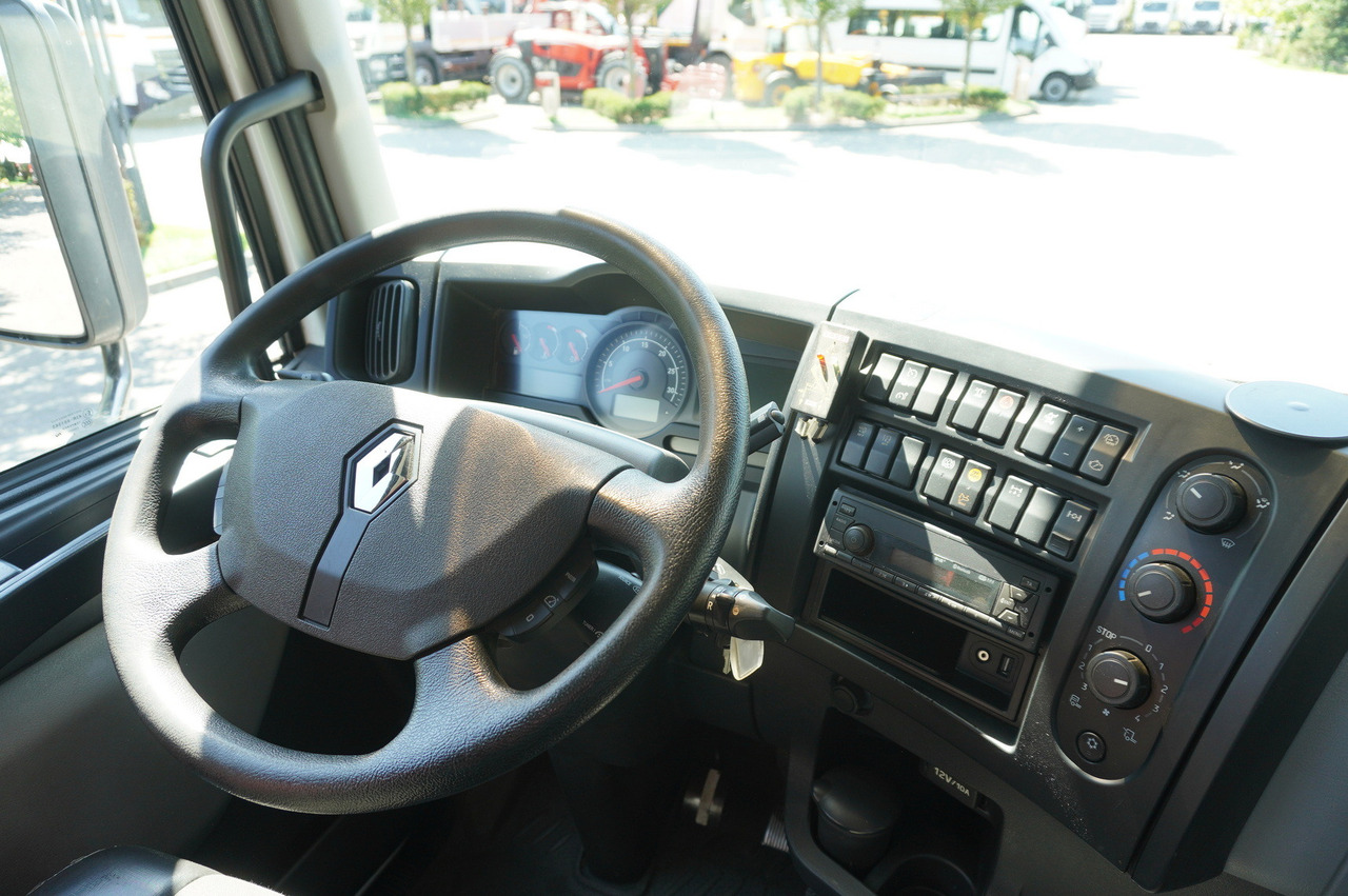 RENAULT C280 DTI 8 / FASSI crane 5.6 T / range 8 m / Flatbed 15 EPAL — crédit-bail RENAULT C280 DTI 8 / FASSI crane 5.6 T / range 8 m / Flatbed 15 EPAL: photos 21