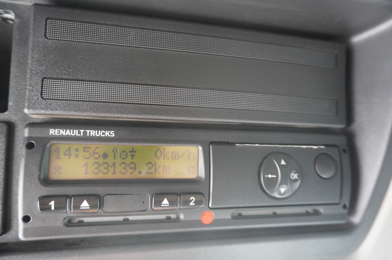 RENAULT D12 / Lamberet refrigerated truck / Dhollandia tail lift 1500 kg / 130 thousand km !! — crédit-bail RENAULT D12 / Lamberet refrigerated truck / Dhollandia tail lift 1500 kg / 130 thousand km !!: photos 24