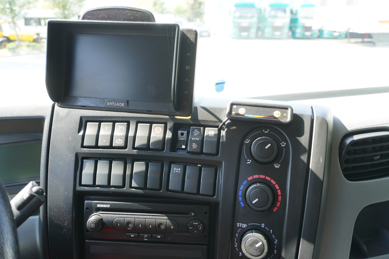 RENAULT D12 / New galvanized tow truck superstructure / 2025 / length 840 cm — crédit-bail RENAULT D12 / New galvanized tow truck superstructure / 2025 / length 840 cm: photos 25 RENAULT D12 / New galvanized tow truck superstructure / 2025 / length 840 cm — crédit-bail RENAULT D12 / New galvanized tow truck superstructure / 2025 / length 840 cm: photos 25