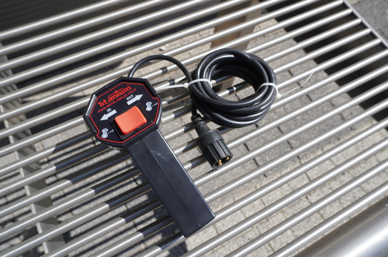 RENAULT D12 / New galvanized tow truck superstructure / 2025 / length 840 cm — crédit-bail RENAULT D12 / New galvanized tow truck superstructure / 2025 / length 840 cm: photos 14 RENAULT D12 / New galvanized tow truck superstructure / 2025 / length 840 cm — crédit-bail RENAULT D12 / New galvanized tow truck superstructure / 2025 / length 840 cm: photos 14