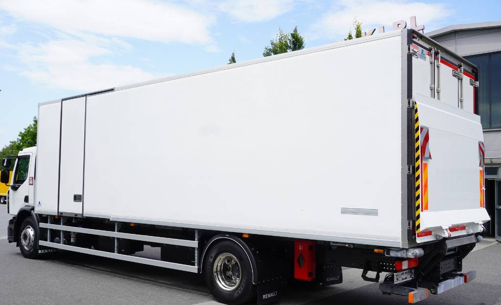 RENAULT D19 285 HP E6 Cold storage/ ATP/FNA / 22 Pallets / BITEMPERATURE - Camion frigorifique: photos 4 RENAULT D19 285 HP E6 Cold storage/ ATP/FNA / 22 Pallets / BITEMPERATURE - Camion frigorifique: photos 4