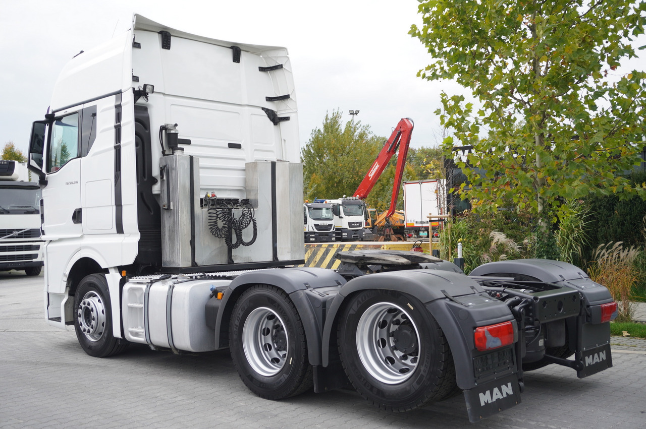MAN TGX 28.510 6x2 / Sleeper cab / NEW tires / GVW 65 t - Tracteur routier: photos 3 MAN TGX 28.510 6x2 / Sleeper cab / NEW tires / GVW 65 t - Tracteur routier: photos 3