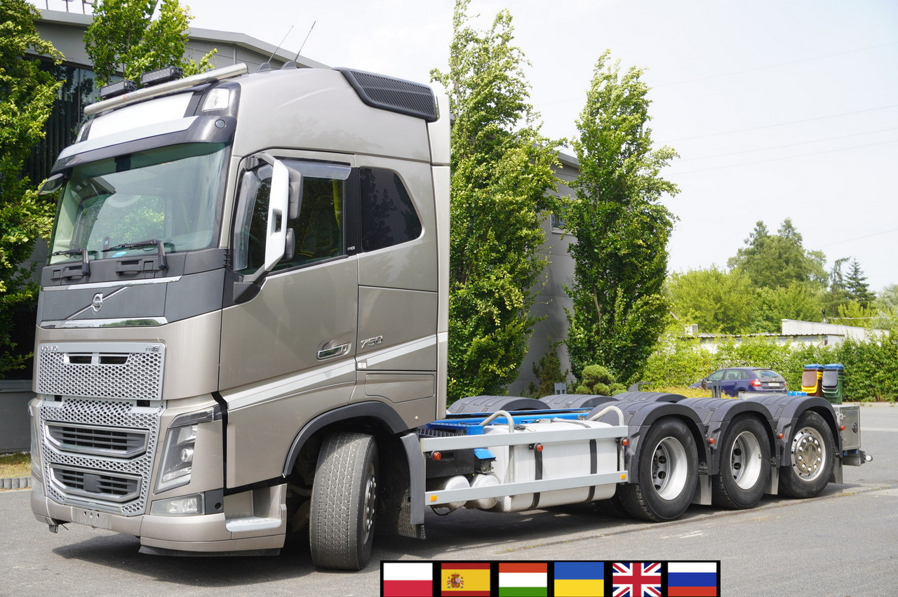 VOLVO Volvo FH16 750 8x4x4 / 750 HP! / Frame 685 cm / Steered 4th axle - Camion grue: photos 1 VOLVO Volvo FH16 750 8x4x4 / 750 HP! / Frame 685 cm / Steered 4th axle - Camion grue: photos 1