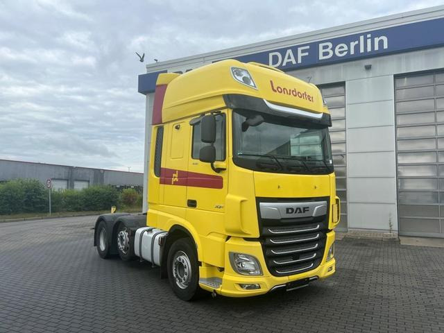 DAF XF 530 FTG SSC Intarder Lift-Lenkachse 70t zZGG - Tracteur routier: photos 1 DAF XF 530 FTG SSC Intarder Lift-Lenkachse 70t zZGG - Tracteur routier: photos 1