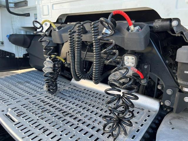 Tracteur routier DAF XG 480 FT TraXon ZF-Intarder 2x Tank 1.195 Liter: photos 13 Tracteur routier DAF XG 480 FT TraXon ZF-Intarder 2x Tank 1.195 Liter: photos 13