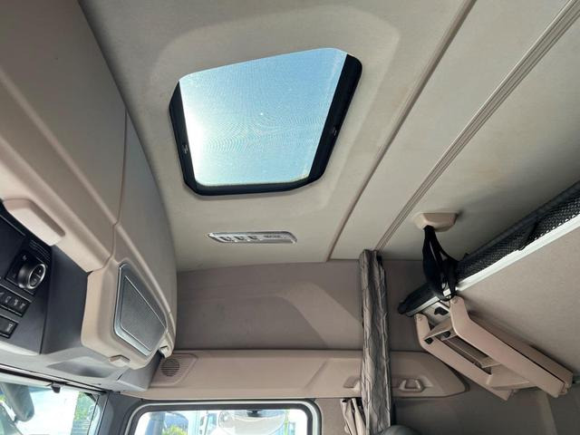 Tracteur routier DAF XG 480 FT TraXon ZF-Intarder 2x Tank 1.195 Liter: photos 8 Tracteur routier DAF XG 480 FT TraXon ZF-Intarder 2x Tank 1.195 Liter: photos 8