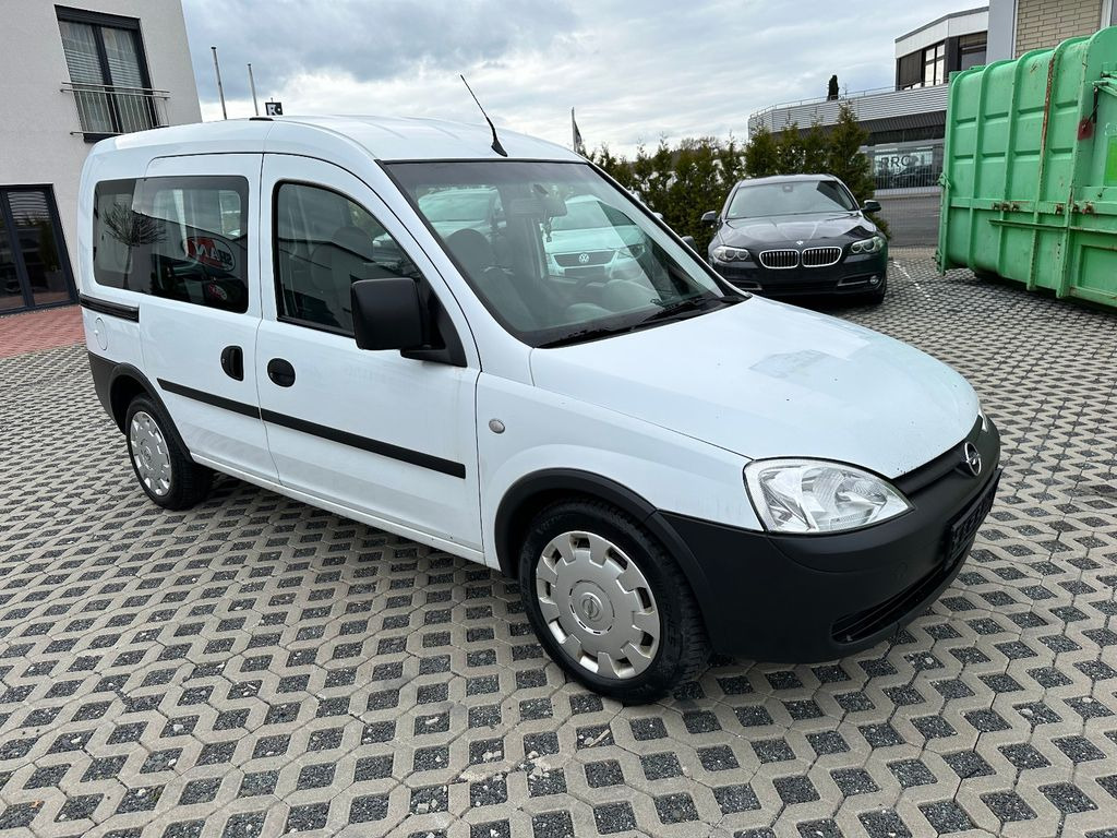 Opel Combo 1.4 TWINPORT ECOTEC Arizona - Transport de personnes: photos 1 Opel Combo 1.4 TWINPORT ECOTEC Arizona - Transport de personnes: photos 1