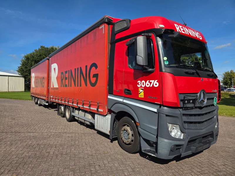 Mercedes-Benz Actros 2545 6X2 Retarder Volumecombi - Camion à rideaux coulissants: photos 2 Mercedes-Benz Actros 2545 6X2 Retarder Volumecombi - Camion à rideaux coulissants: photos 2