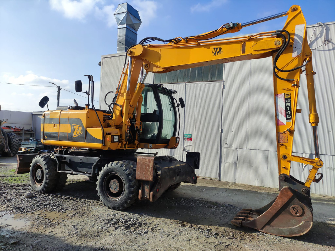 JCB JS145W - Pelle sur pneus: photos 3 JCB JS145W - Pelle sur pneus: photos 3