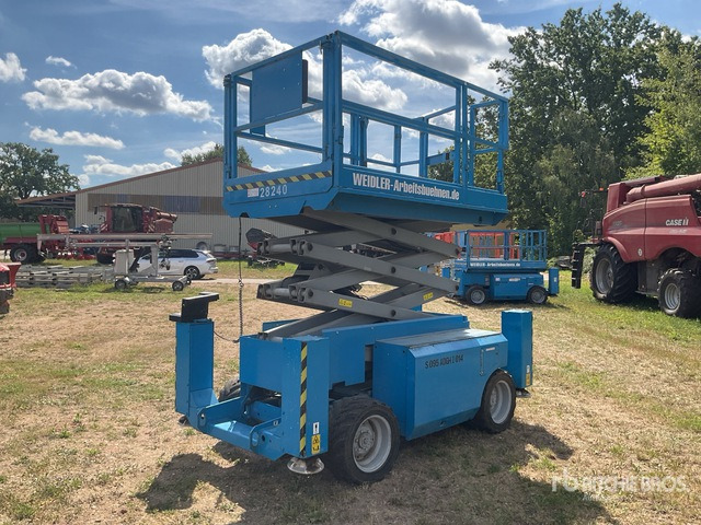 2007 Genie GS2668RT 4x4 Diesel Scissor Lift - Nacelle ciseaux: photos 4 2007 Genie GS2668RT 4x4 Diesel Scissor Lift - Nacelle ciseaux: photos 4