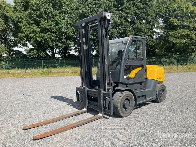 2008 OM Cartelli XD70 Forklift - Chariot élévateur: photos 2 2008 OM Cartelli XD70 Forklift - Chariot élévateur: photos 2