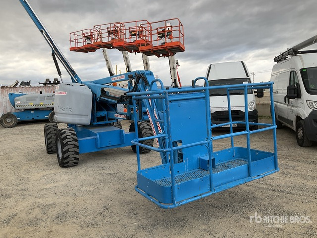 2000 Genie Z40-25 4WD Diesel Articulating Boom Lift - Nacelle articulée: photos 3 2000 Genie Z40-25 4WD Diesel Articulating Boom Lift - Nacelle articulée: photos 3