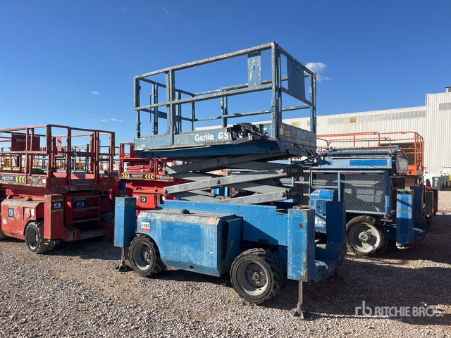 2006 Genie GS2668RT Telescopic Boom Lift - Nacelle ciseaux: photos 1 2006 Genie GS2668RT Telescopic Boom Lift - Nacelle ciseaux: photos 1