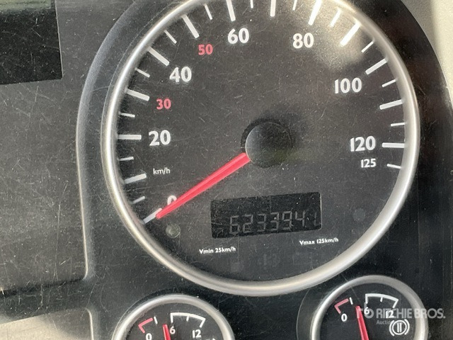 2008 MAN TGA H414FFDC 8x4 Mixer Truck - Camion malaxeur: photos 4 2008 MAN TGA H414FFDC 8x4 Mixer Truck - Camion malaxeur: photos 4