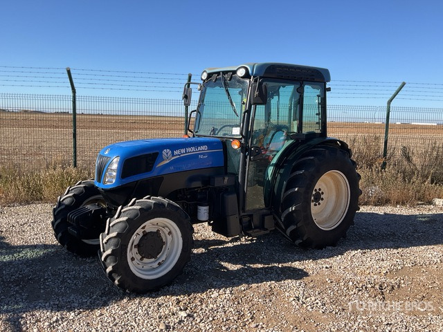 2017 New Holland T4.95F 4WD Tractor - Tracteur agricole: photos 2 2017 New Holland T4.95F 4WD Tractor - Tracteur agricole: photos 2