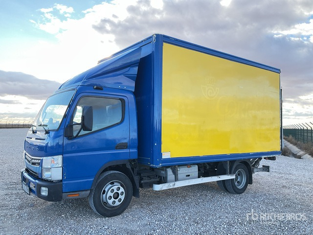 2018 Mitsubishi Fuso Canter 7C15 Hybrid 4x2 Van Truck - Camion fourgon: photos 2 2018 Mitsubishi Fuso Canter 7C15 Hybrid 4x2 Van Truck - Camion fourgon: photos 2