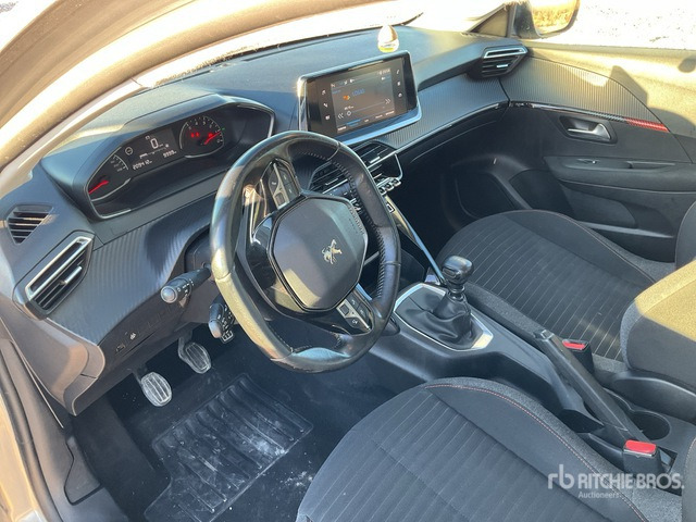 2021 Peugeot 208 Automobile - Voiture: photos 5 2021 Peugeot 208 Automobile - Voiture: photos 5