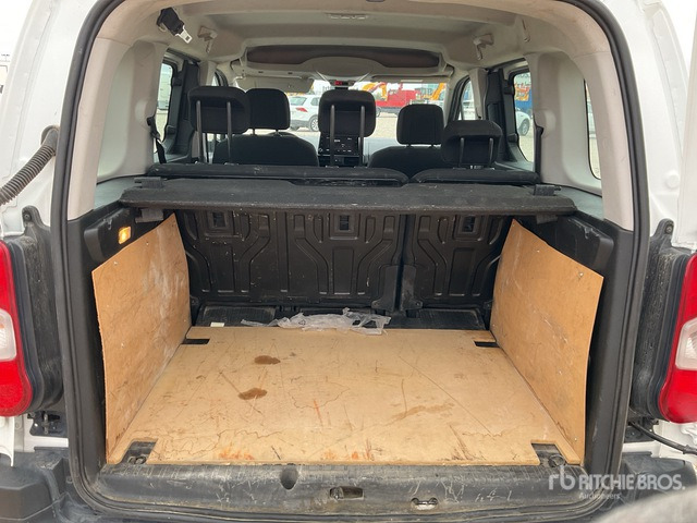 2022 Opel Combo Passenger Van - Minibus, Transport de personnes: photos 5 2022 Opel Combo Passenger Van - Minibus, Transport de personnes: photos 5