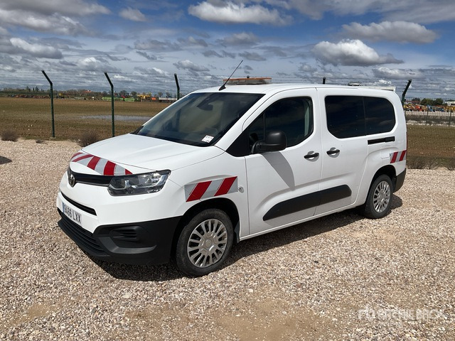 2022 Toyota Proace City Verso 5 Passenger Van - Minibus, Transport de personnes: photos 1 2022 Toyota Proace City Verso 5 Passenger Van - Minibus, Transport de personnes: photos 1