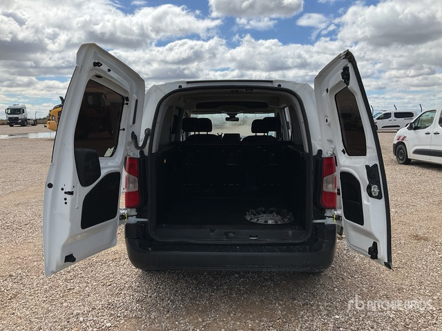 2022 Toyota Proace City Verso 5 Passenger Van - Minibus, Transport de personnes: photos 5 2022 Toyota Proace City Verso 5 Passenger Van - Minibus, Transport de personnes: photos 5