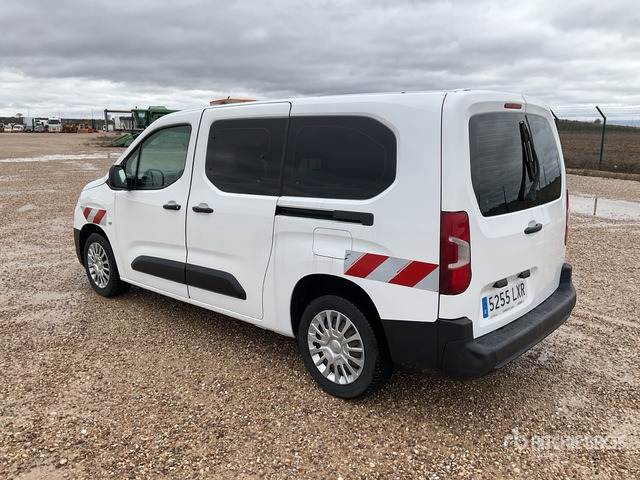 2022 Toyota Proace City Verso 5 Passenger Van - Minibus, Transport de personnes: photos 1 2022 Toyota Proace City Verso 5 Passenger Van - Minibus, Transport de personnes: photos 1